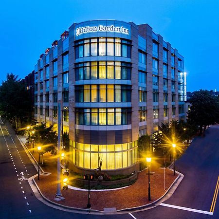 Hilton Garden Inn Alexandria Old Town National Harbor Exterior foto