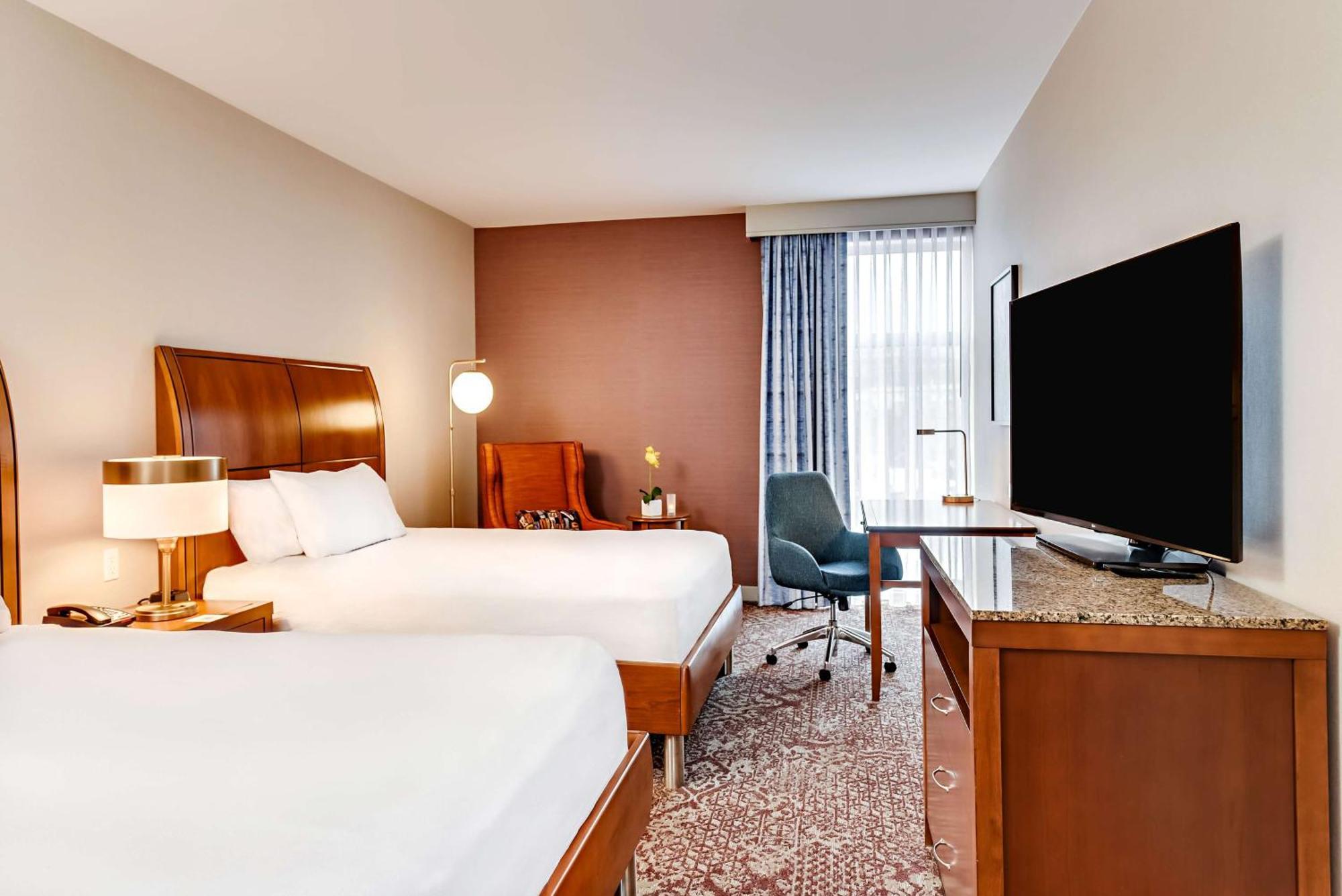 Hilton Garden Inn Alexandria Old Town National Harbor Exterior foto